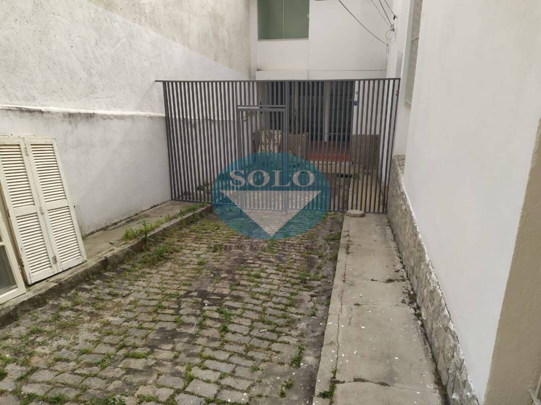 Casa à venda e aluguel com 3 quartos, 140m² - Foto 3