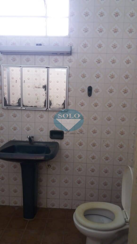 Casa à venda com 4 quartos, 200m² - Foto 33