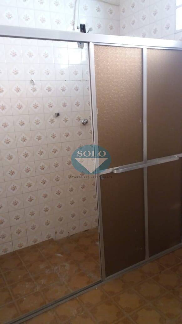 Casa à venda com 4 quartos, 200m² - Foto 30