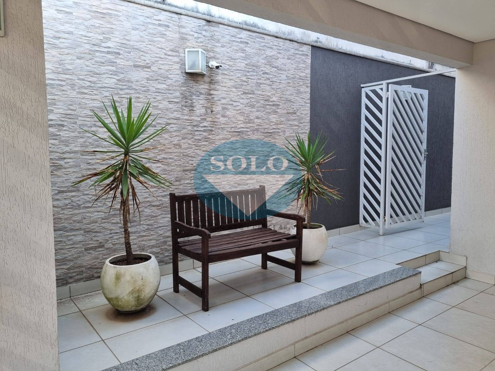Casa à venda com 3 quartos, 164m² - Foto 4